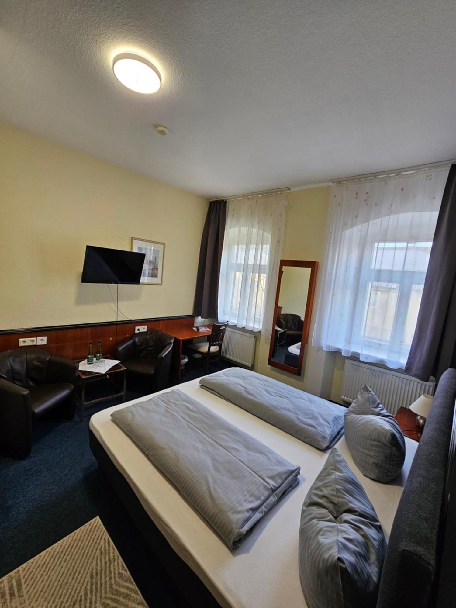 Hotel & Restaurant Krone Rehau Exteriör bild