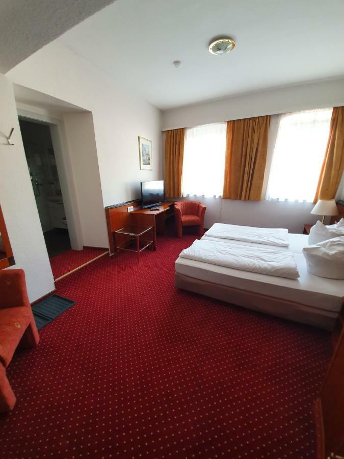 Hotel & Restaurant Krone Rehau Exteriör bild