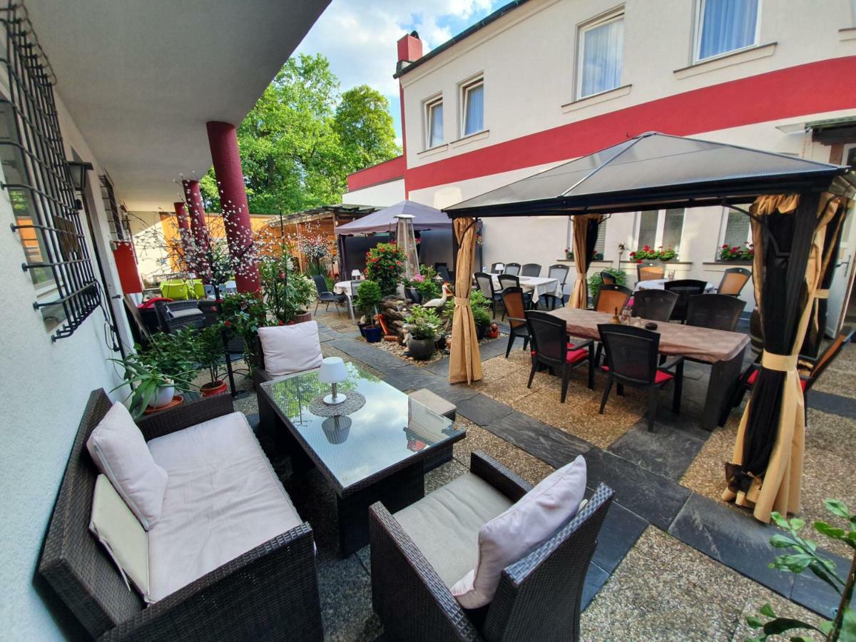 Hotel & Restaurant Krone Rehau Exteriör bild